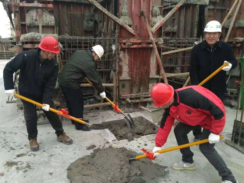喜迎大西安（咸阳）文化体育功能区福景祥苑10楼主体封顶
